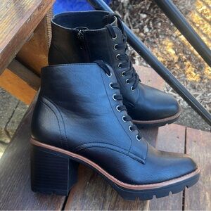 NATURALIZER MADALYNN BLACK LUG CHELSEA BOOTS SIZE 10